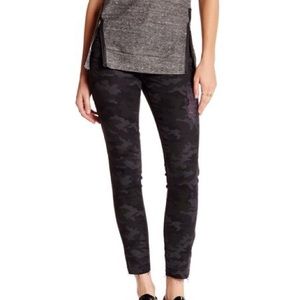 STS Blue Gray Camo Skinny jeans